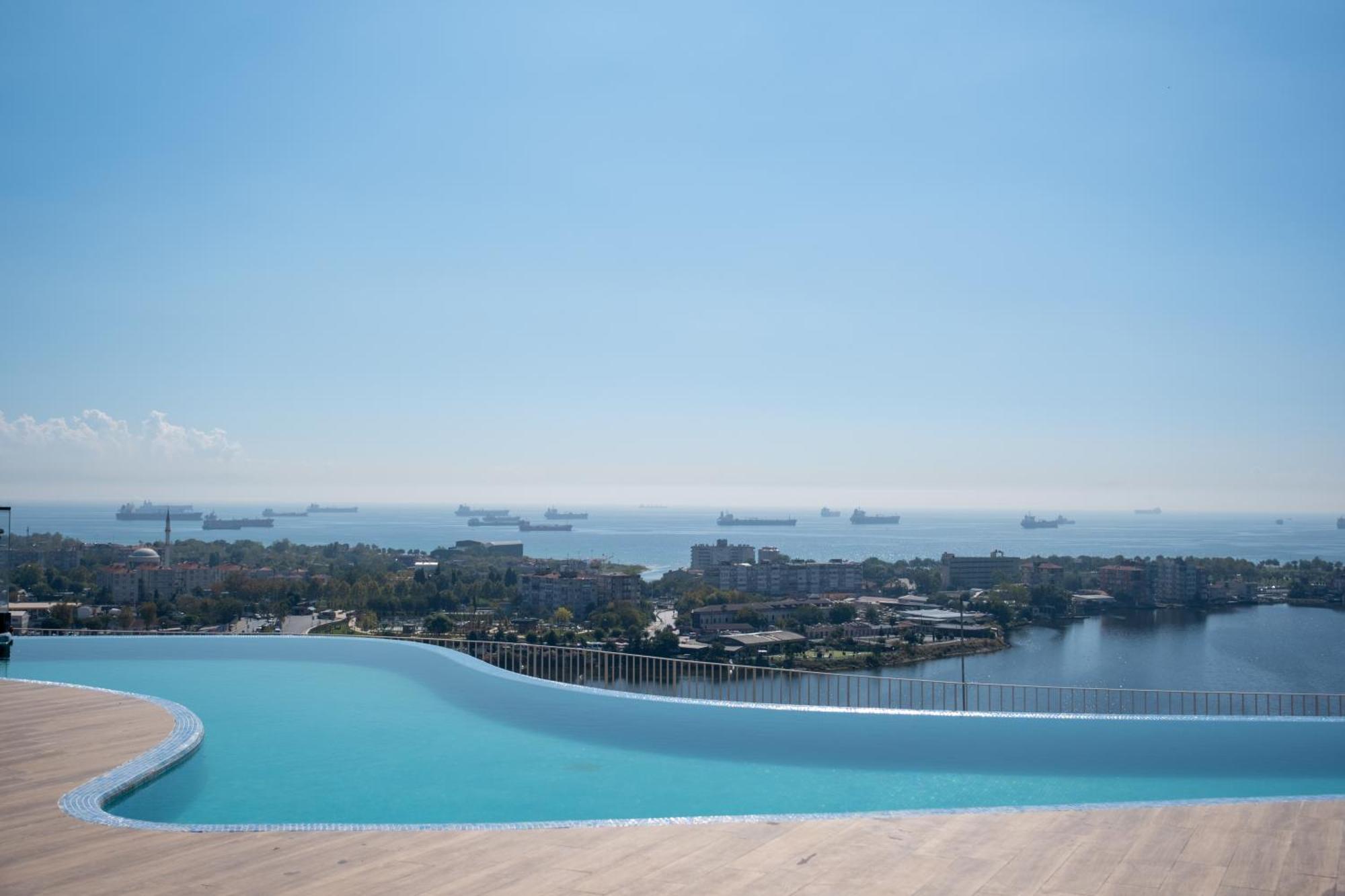 Golden Stones House Sea And Lake View Istanboel Buitenkant foto