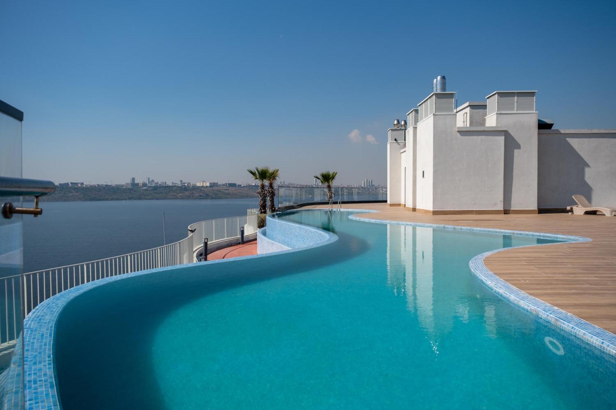 Golden Stones House Sea And Lake View Istanboel Buitenkant foto
